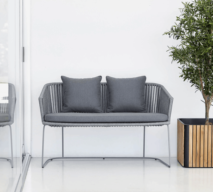 Moments Bench - Cane Line - Outdoor Furniture - Light Grey - HORNE