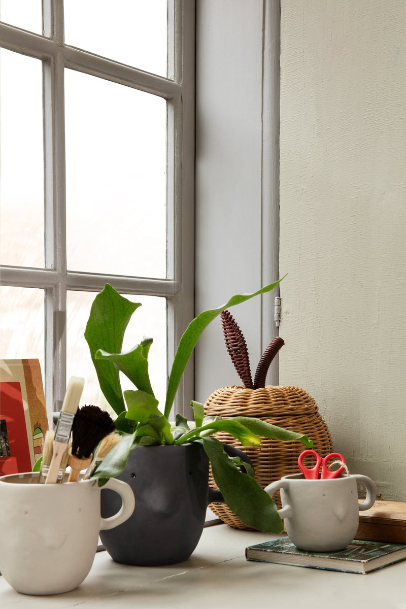 Mus Plant Pot - Ferm Living - Pots & Planters - Dark Grey - Large - HORNE