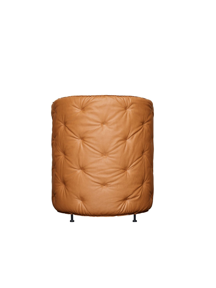 Niche Club Chair - Fogia - Chairs - Tonus Red - 474 - HORNE