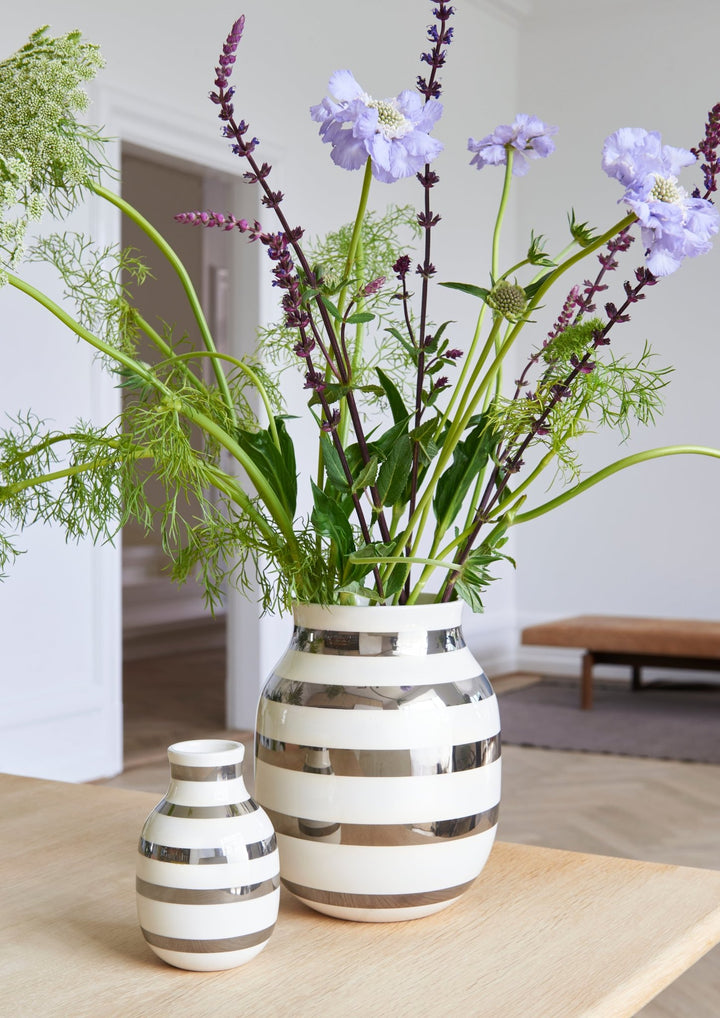 Omaggio Vase - Silver - Kähler - Vases - 6.3"Ø - HORNE