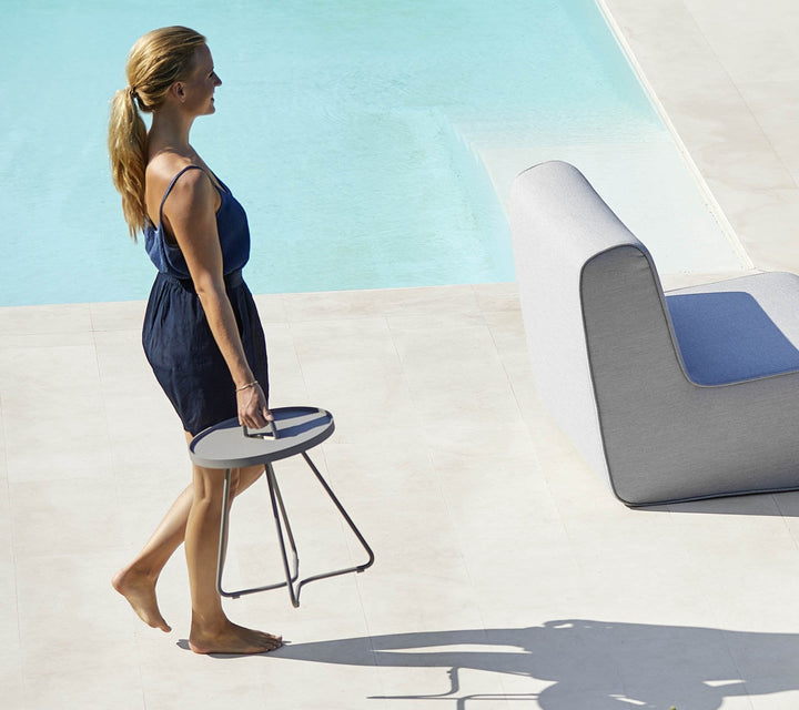 On The Move Side Table - Extra Small - Cane Line - Outdoor Furniture - White - HORNE