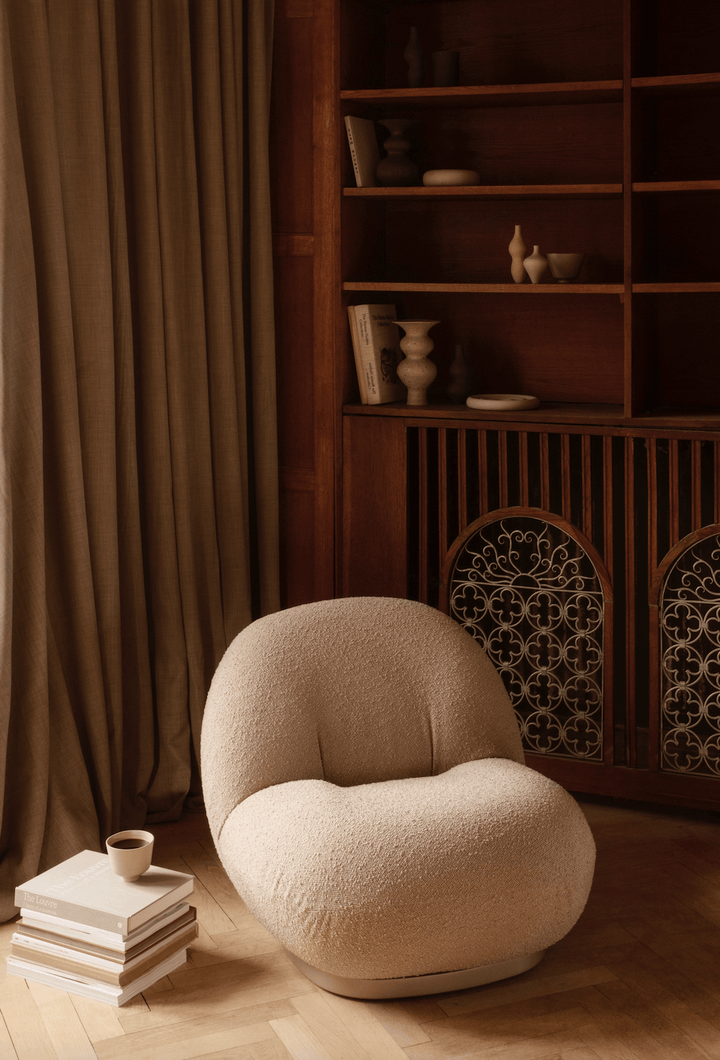 Pacha Lounge Chair - Gubi - Chairs - Gabriel Tempt - 60152 - Matte Black - Return Swivel - HORNE