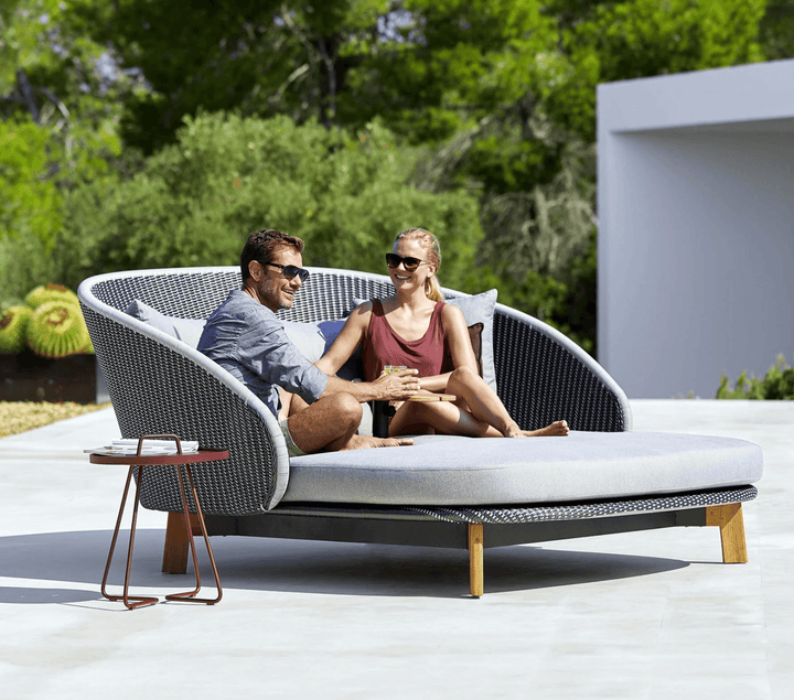 Peacock Daybed - Cane Line - Outdoor Furniture - Add Parasol w/ Pulley System - HORNE