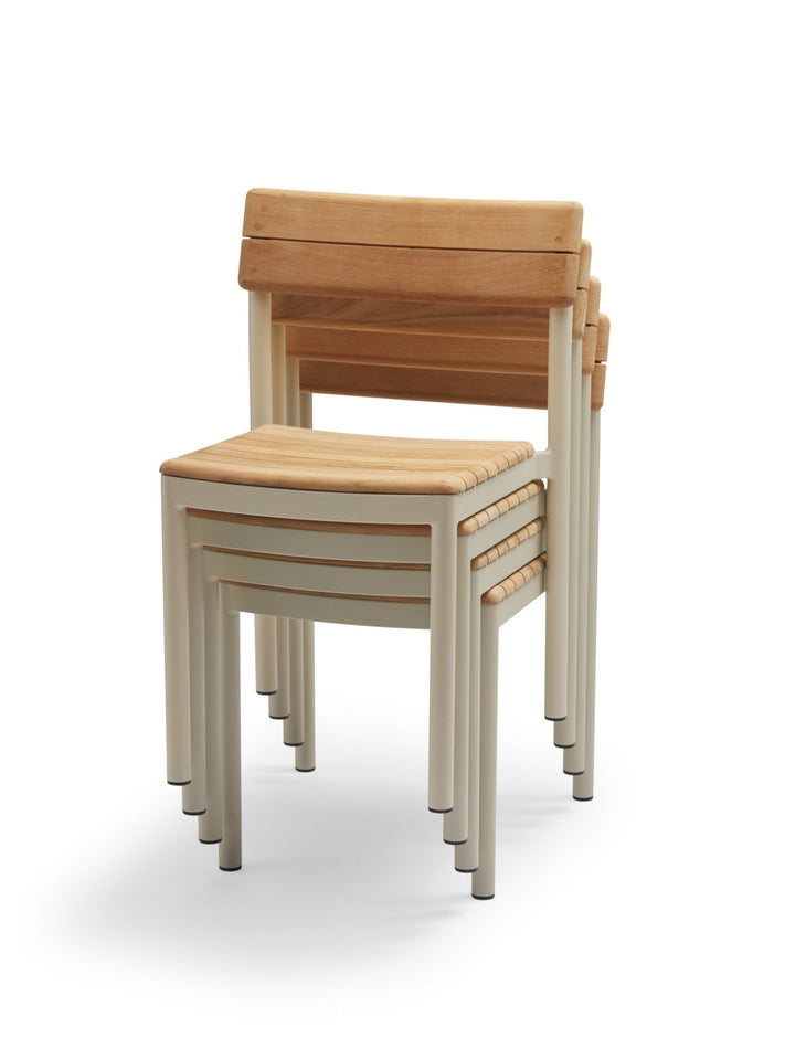 Pelagus Chair - Skagerak by Fritz Hansen - Chairs - Light Ivory - Add Cushion - HORNE