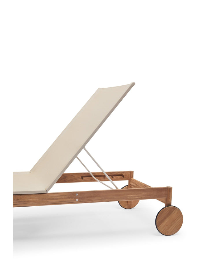 Pelagus Sunbed - Skagerak by Fritz Hansen - Outdoor Furniture - Add Right Armrest - Add Cushion - HORNE