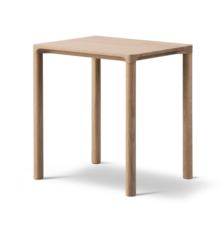 Piloti Side Table - Model 6700 - Fredericia - Tables - Short - Lacquered Oak - HORNE