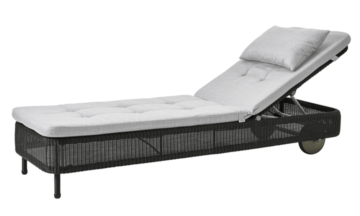 Presley Sunbed - Cane Line - Outdoor Furniture - Black - Light Grey Natté w/QuickDry & Airflow system - HORNE