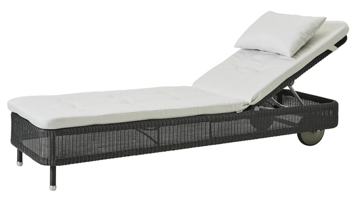 Presley Sunbed - Cane Line - Outdoor Furniture - Graphite - White Natté w/QuickDry & Airflow system - HORNE