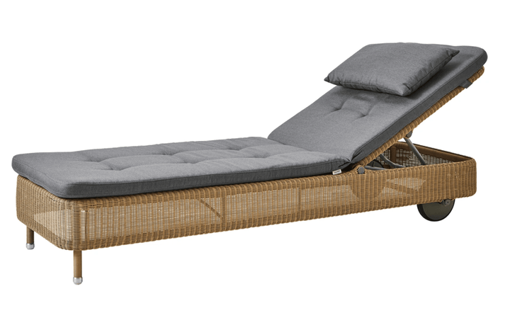 Presley Sunbed - Cane Line - Outdoor Furniture - Natural - Grey Natté w/QuickDry & Airflow system - HORNE