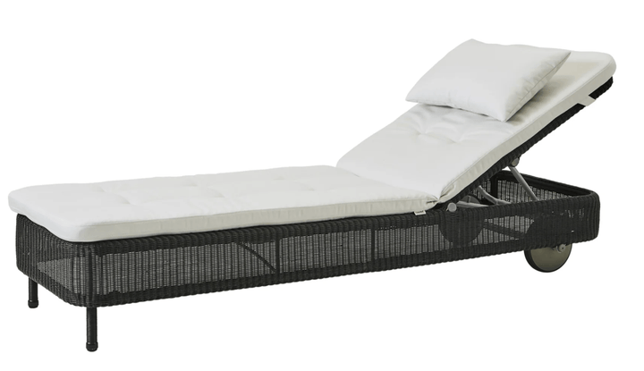 Presley Sunbed - Cane Line - Outdoor Furniture - Black - White Natté w/QuickDry & Airflow system - HORNE
