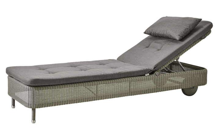 Presley Sunbed - Cane Line - Outdoor Furniture - Taupe - Taupe Natté w/QuickDry & Airflow system - HORNE