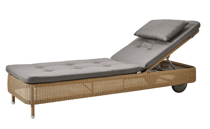 Presley Sunbed - Cane Line - Outdoor Furniture - Natural - Taupe Natté - HORNE