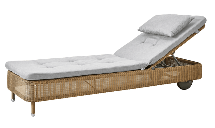 Presley Sunbed - Cane Line - Outdoor Furniture - Natural - Light Grey Natté w/QuickDry & Airflow system - HORNE