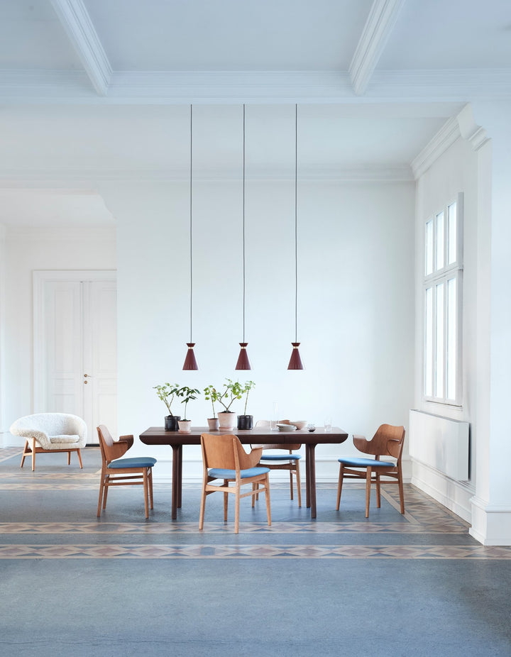 Rúna Dining Table - Warm Nordic - Tables - Teak Oiled Oak - HORNE