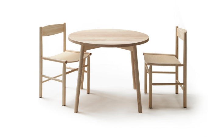 Skandi Table - Round - Nikari - Tables + Desks - Oak - HORNE