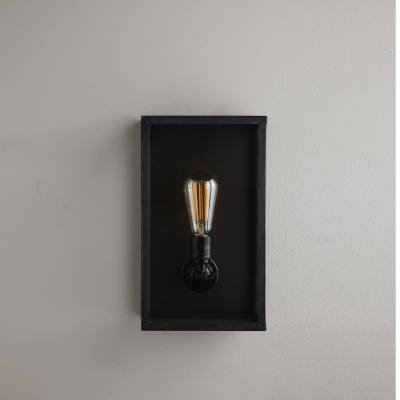 Box Wall Light With Internal Glass