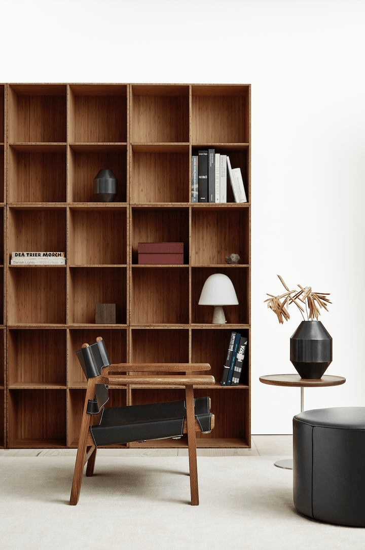 Spanish Chair - Fredericia - Chairs - Black Leather/Smoked Oak - HORNE