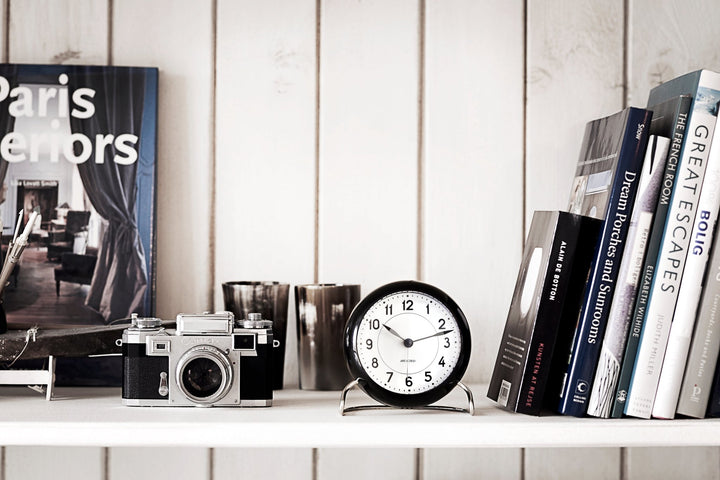 Station Table Clock - Arne Jacobsen Clocks - Clocks - Grey - HORNE