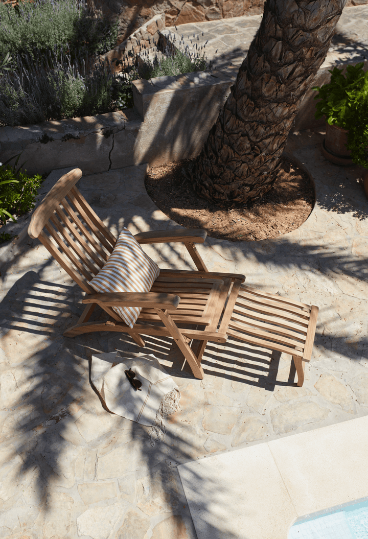 Steamer Deck Chair - Teak - Skagerak by Fritz Hansen - Outdoor Furniture - HORNE