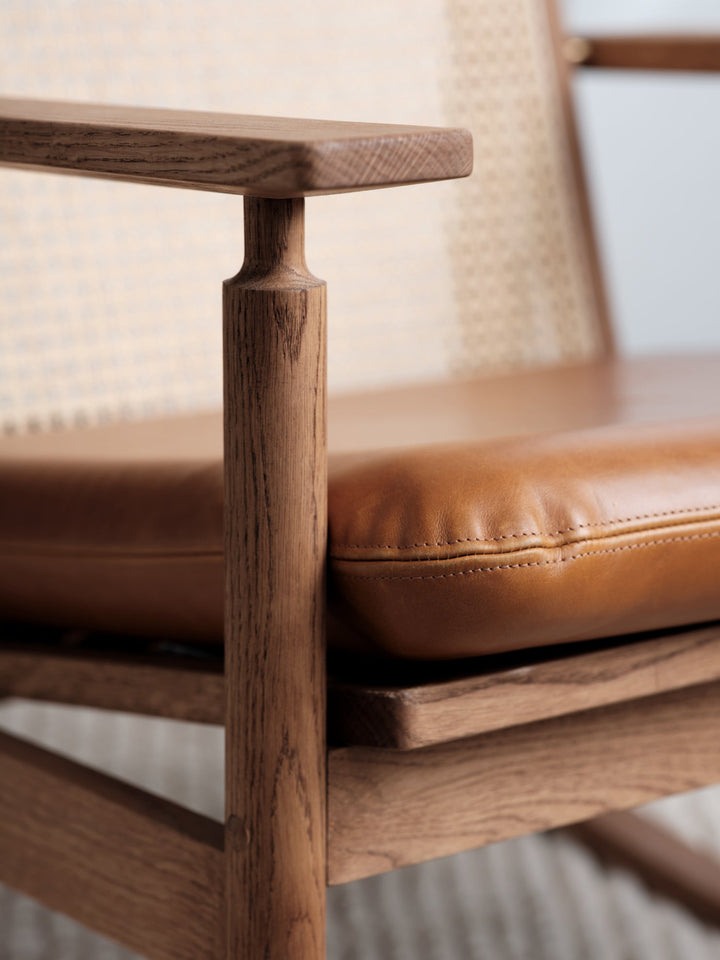 Swing Lounge Chair - Warm Nordic - Chairs - Vegetal 090/ Teak - HORNE