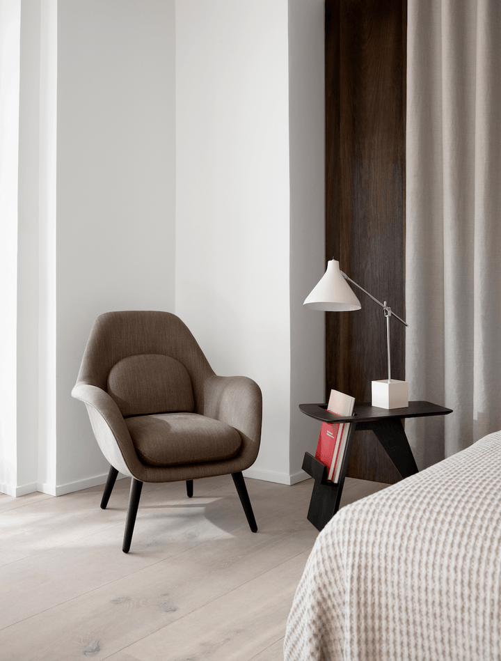 Swoon Lounge Petit Wood Base - Black Lacquered Oak - Fredericia - Chairs - Sinequanon 037 - HORNE