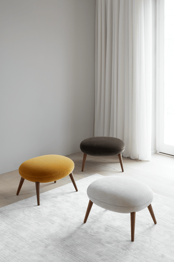 Swoon Ottoman - Smoked Oak - Fredericia - Stools + Benches + Ottomans - Hallingdal 180 - HORNE