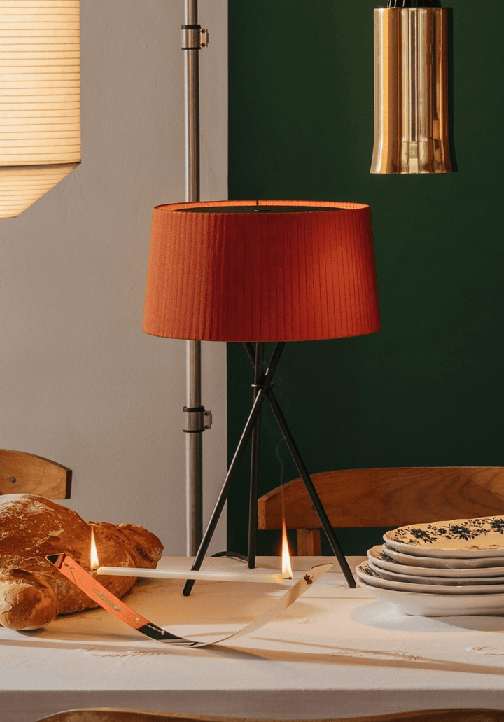 Trípode G6 Table Lamp - Santa & Cole - Table + Task - Bretona Stripe - HORNE