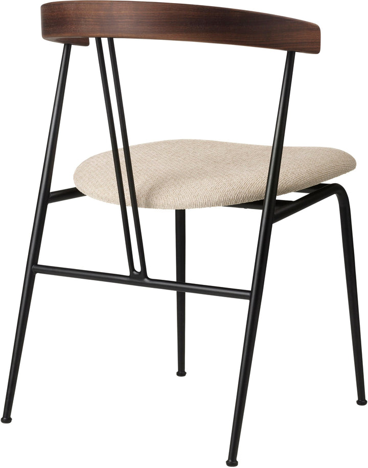 Violin Dining Chair - Seat Upholstered - Gubi - Chairs - Oiled Oak - Gabriel Tempt 61168 - HORNE