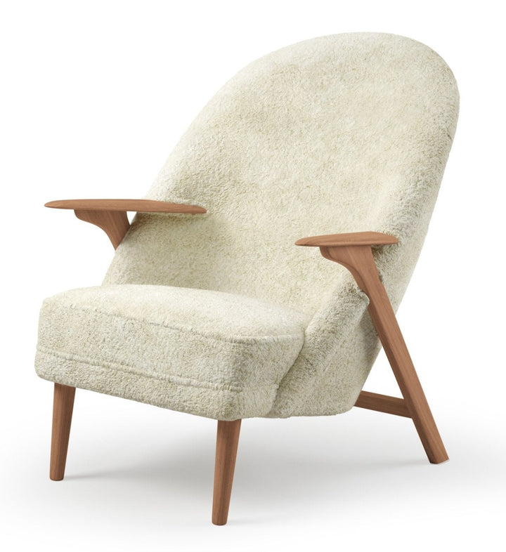 Wingman Lounge Chair - Warm Nordic - Chairs - Sheepskin Off White - HORNE
