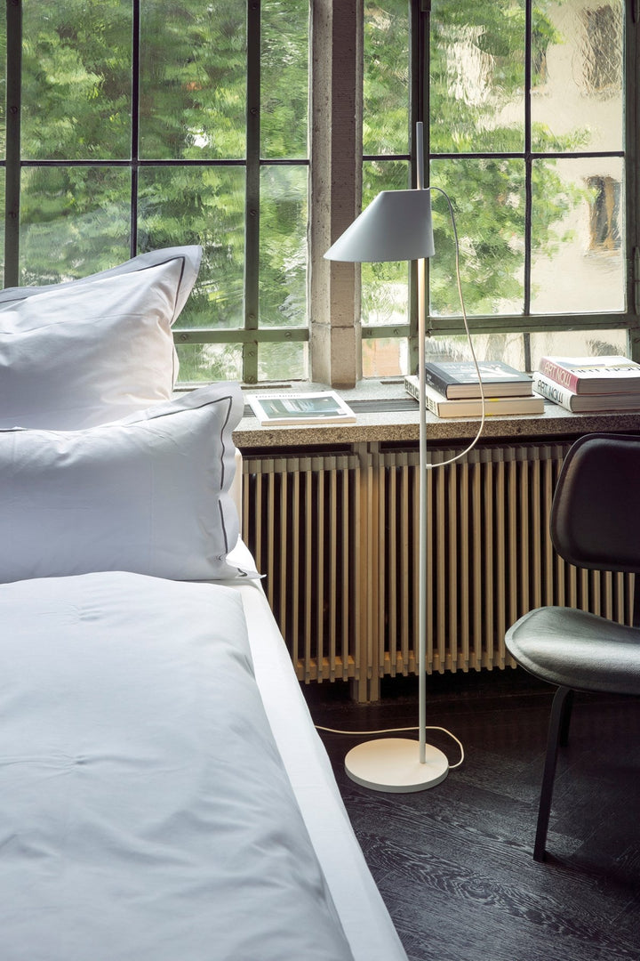 Yuh Floor Lamp - Louis Poulsen - Floor Lamps - Black - HORNE